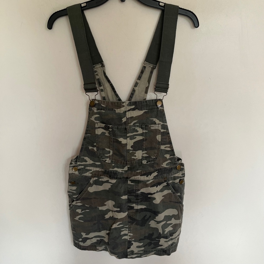 Forever 21 Camo Overall‎ Dress Womens Small Green Camouflage Mini Skirt Pinafore